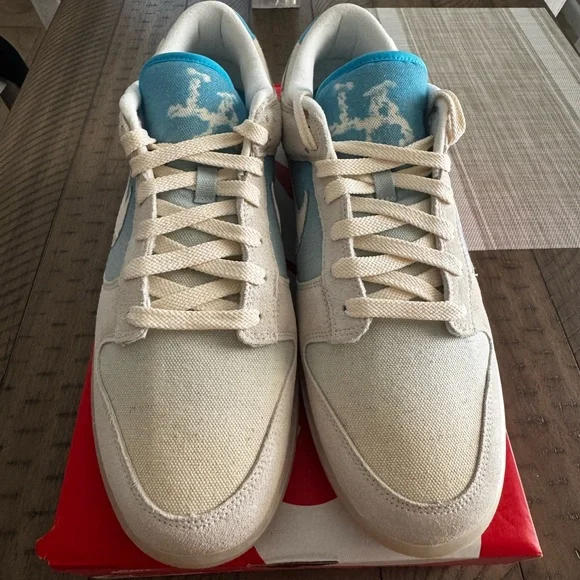 Nike Dunk SE Low “ Los Angeles “ - Picture 1 of 11